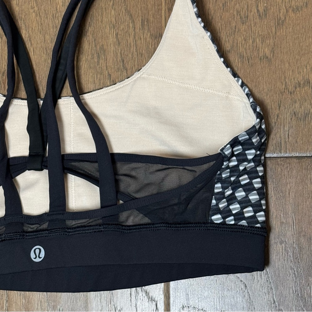 Lululemon Black/White Patterned Sports Bra - Picture 6 of 7